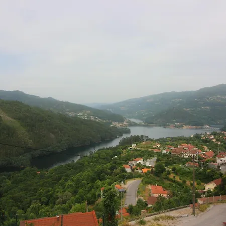 Casa Da Carvalha Mona *